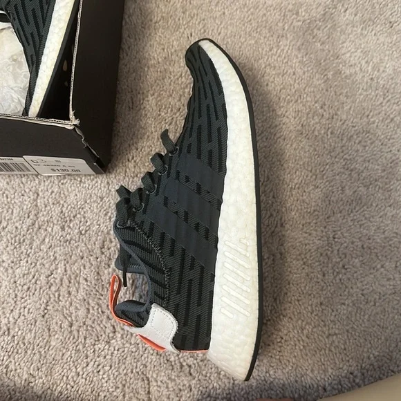 adidas NMD R2 womens - Picture 3 of 5